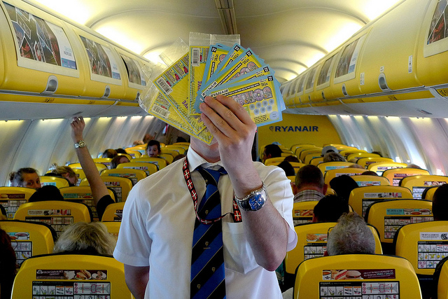 Ryanair festeggia trent’anni. Biglietti a 19,99 euro