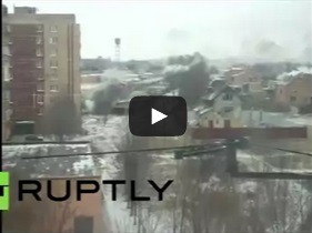 Ucraina, filma l'attacco missilistico nella sua città