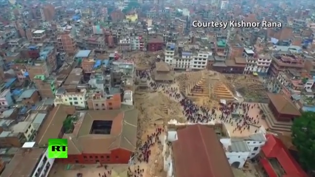 Drone sorvola Kathmandu distrutta - (Video)