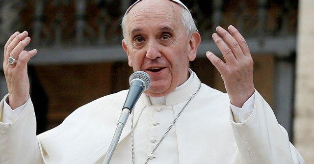 Papa Francesco ai giovani: 'La vita non è una App'