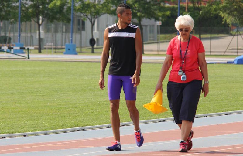 Atleta piÃ¹ veloce nei 400m viene allenato dalla bisnonna 74enne