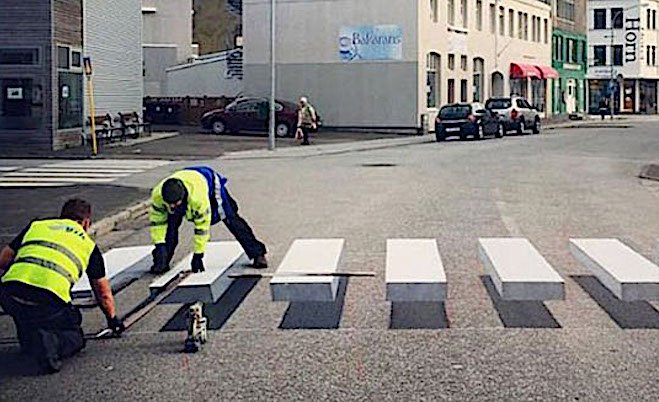 L'Islanda testa le strisce pedonali tridimensionali per far rallentare le auto