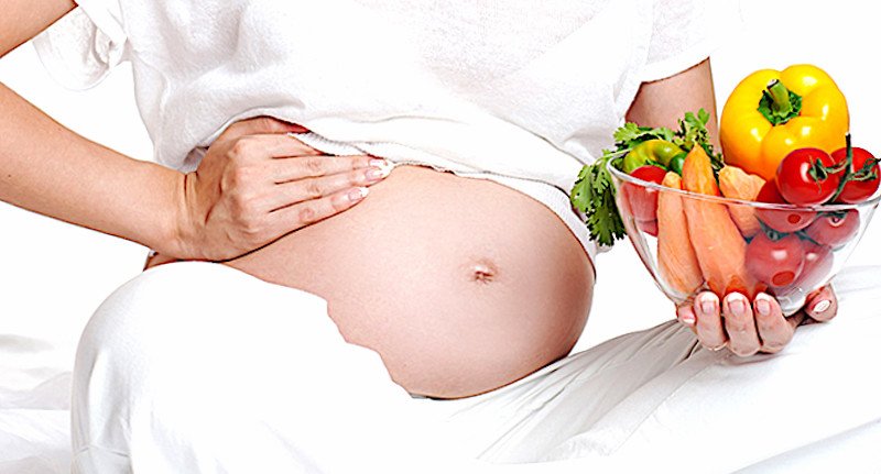 Dieta vegana in gravidanza. 'Può provocare danni neurologici al feto'