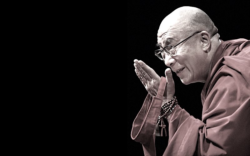 Dalai Lama 'Dona a chi ami ali per volare, radici per tornare, e motivi per restare'