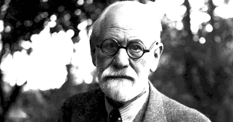 Freud: 'L’essere amata è per la donna un bisogno superiore a quello di amare'
